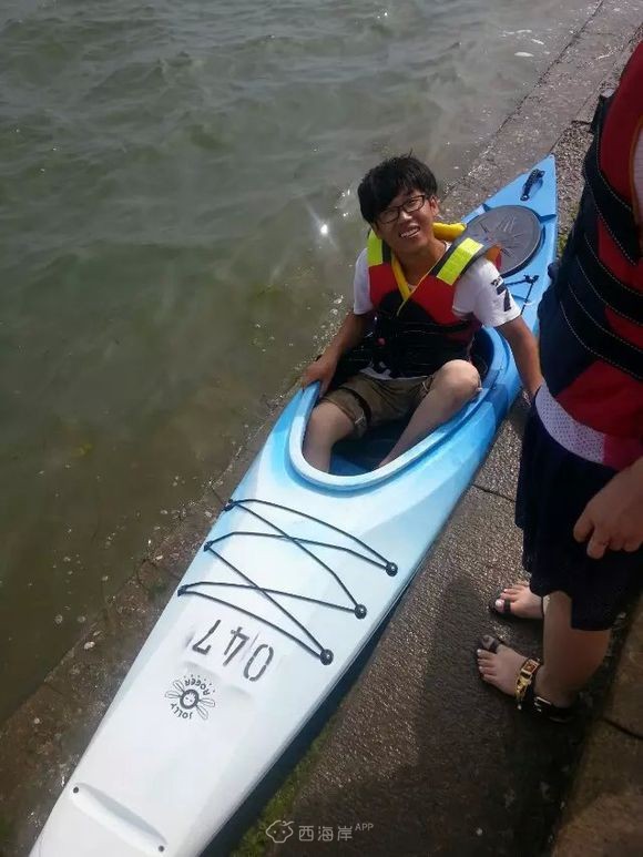 =。=第一次玩皮划艇，吓尿了