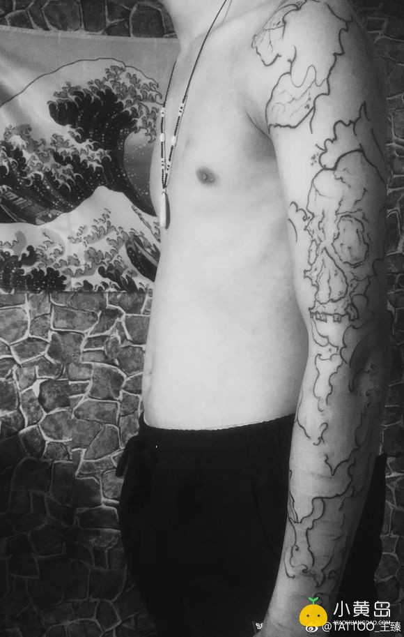 青岛西海岸新区大学生纹身师斗胆发帖