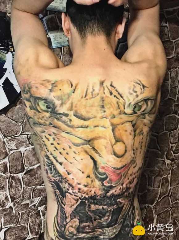 青岛西海岸新区大学生纹身师斗胆发帖
