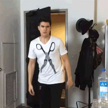 a51d9d68gy1fo732v4amtg20a00a0kjl.gif
