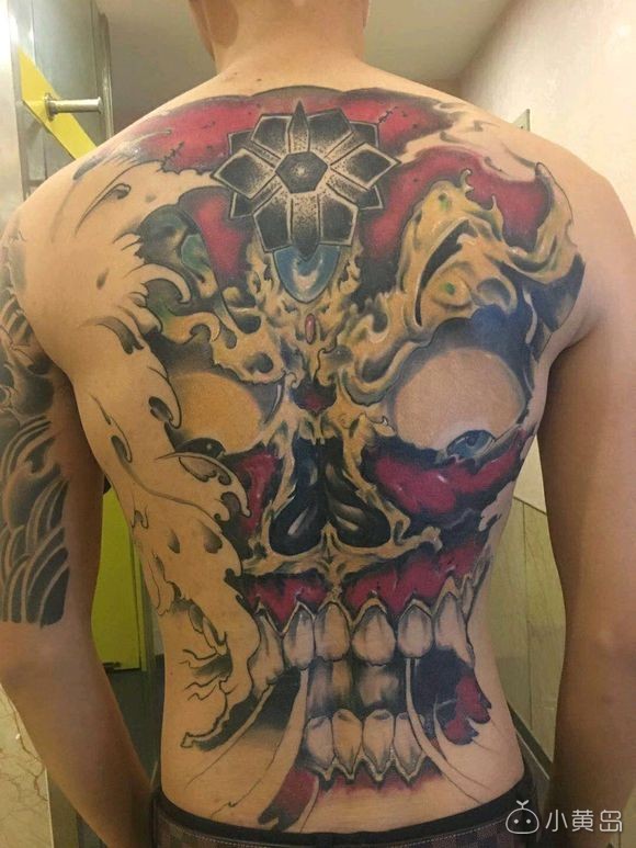 大家来看看这满背2000值不值