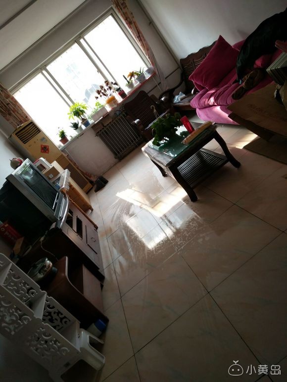 黄岛求合租，限女生，2室一厅，次卧求组！！