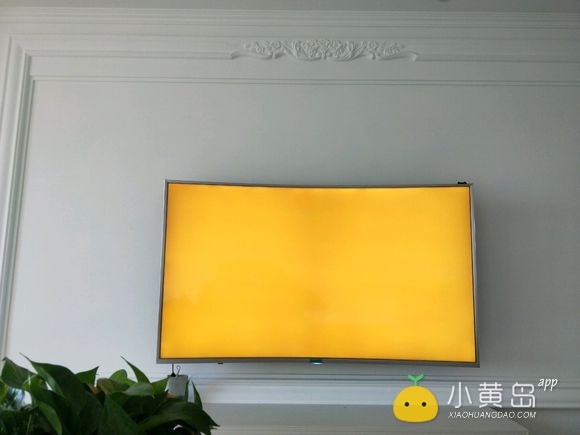 请问下有经验的网友，这款海信曲面的电视屏幕，屏幕显象正常吗？