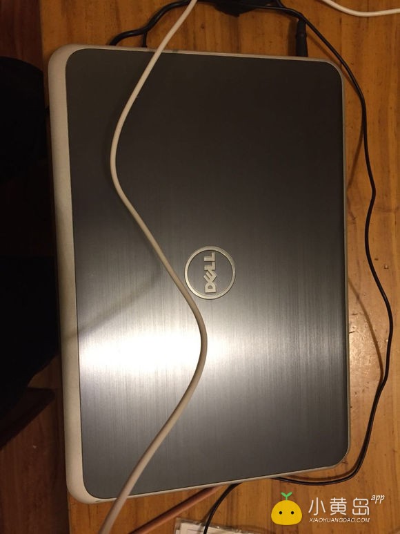 有懂电脑的朋友，帮忙看下这台电脑值多少钱