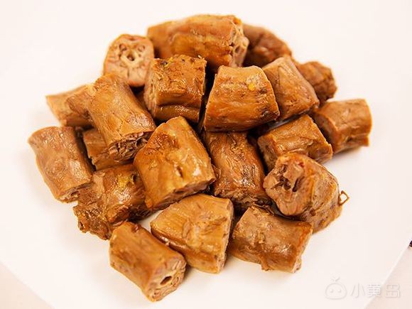 因无法兼顾工厂店和直营店，营业中直营卤味店招合作伙伴或整体转