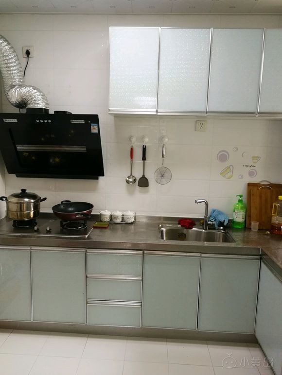 开发区一中、山大附院附近，千禧银杏苑套二出租