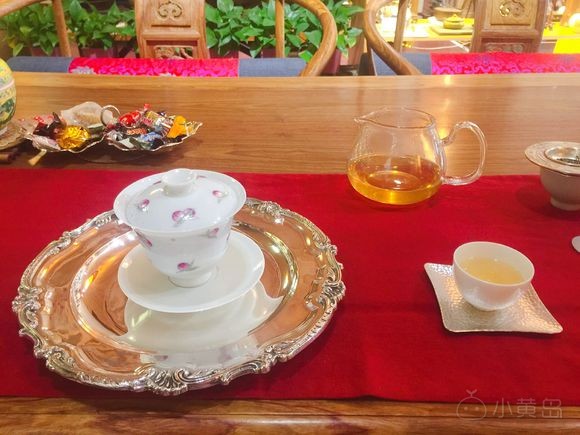 毛真多，快画瞎了