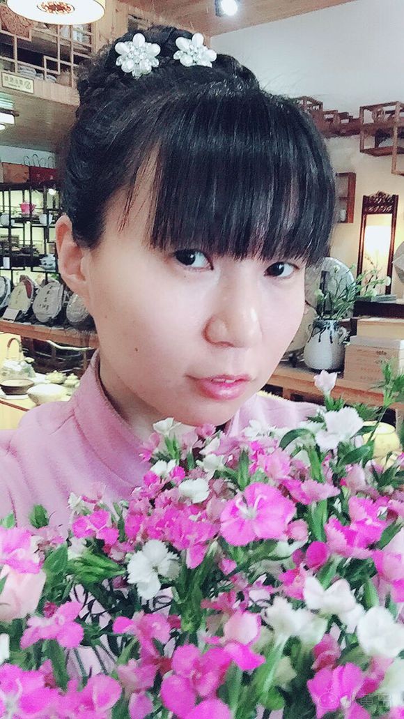 毛真多，快画瞎了