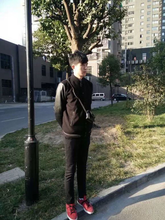 找工作啊、男、27岁。月工资4500的、网友们求介绍