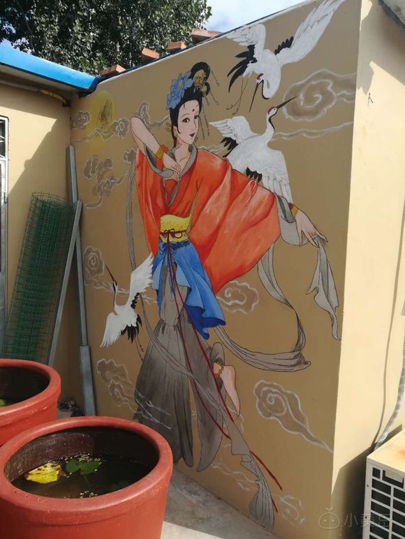 有需要墙绘的老板吗，收费不高，女生。