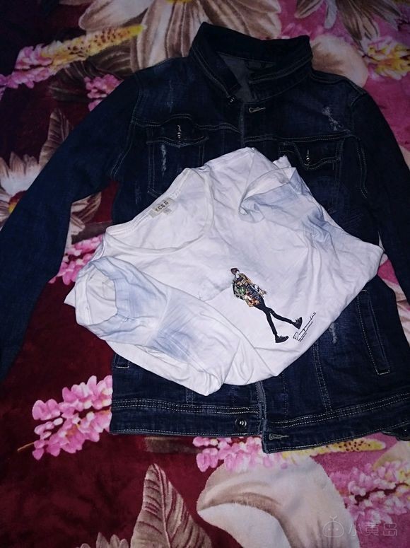 黄岛的网友们，注意了保税区长江利群购物中心，地下商场，有店名