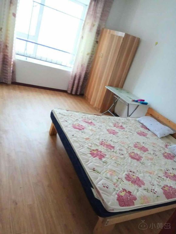 凤仪帝景套二高层海景房，在理工大学老校区旁边，交通便利，现想