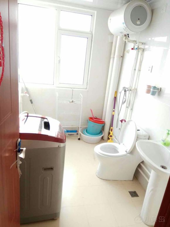 凤仪帝景套二高层海景房，在理工大学老校区旁边，交通便利，现想