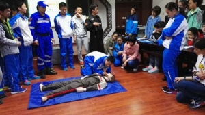 区地震局开展防震减灾知识进校园活动