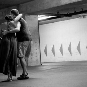 挑战眼球的自然分娩纪实(组图)