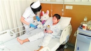 7岁女童患甲状腺癌