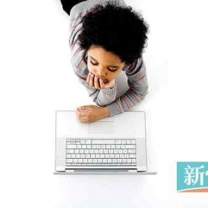 浴霸蓝光或损婴儿眼iPad等玩具是杀手