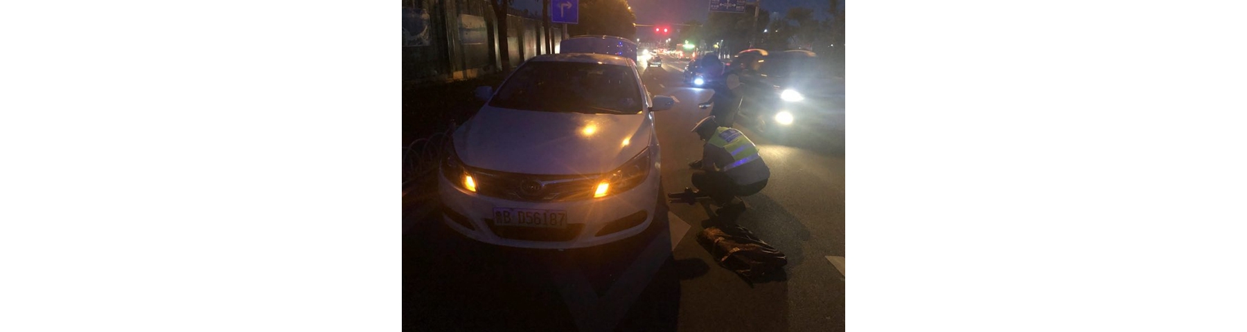 参加啤酒节，汽车轮胎“嗨”爆了！多亏开发区交警及时帮忙