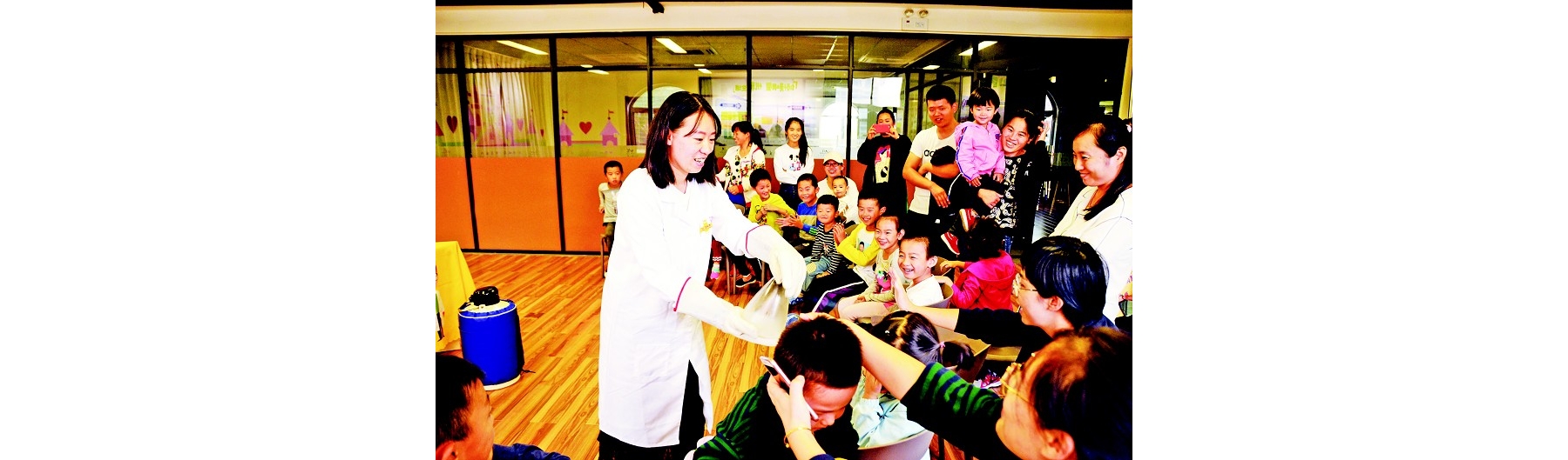 峨眉山路社区科学公益课堂开课