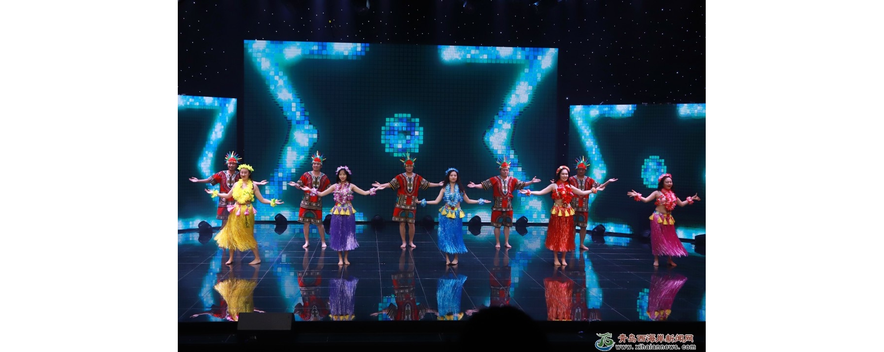 青岛西海岸新区庆祝第20个记者节颁奖暨文艺演出活动掠影