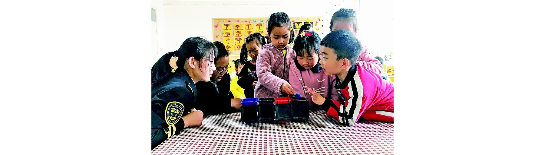 垃圾分类 从小做起