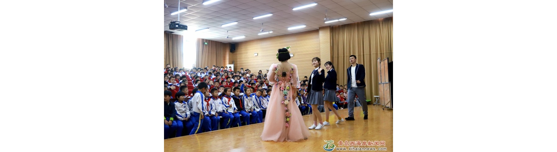 国内首部应急安全教育儿童剧《奇妙梦旅行》在西海岸新区进行巡回演出