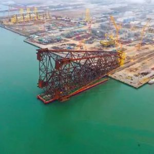 这里，是青岛西海岸，新区！