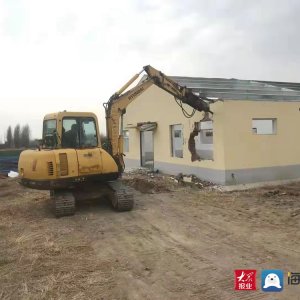 青岛西海岸新区大场镇无人机空中“巡逻” 违法建设“露头”就拆