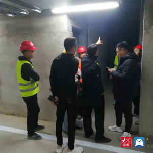 青岛西海岸新区隐珠执法中队“快准狠”拆除地下违建储藏室