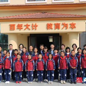 青岛西海岸新区团委走进灵山岛小学开展“一堂好课”活动