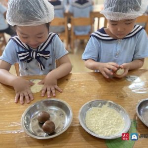 青岛西海岸新区文化路幼儿园开展庆祝中秋节活动