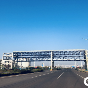 董家口化工管廊架工程月底完工，优化园区化工企业原料运输通道