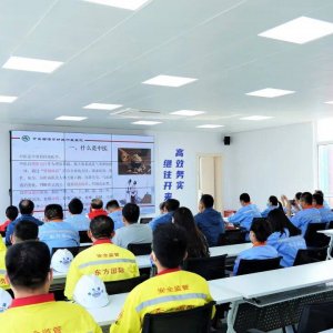 黄岛街道总工会开展急救知识专题培训进企业活动