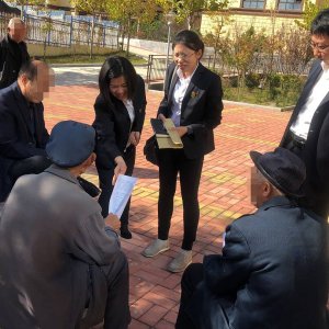 黄岛公证处：绿色通道助力公证服务，让老年人、残疾人不再办事难