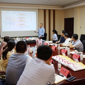 山东省总工会调研组到新区调研