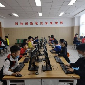 编程大赛三校夺金！珠江路小学教育集团再创佳绩