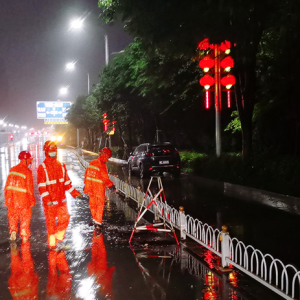 汛情就是命令！西海岸新区城市管理局全力抓好防汛工作保城区安全