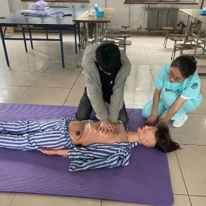 灵山卫中心卫生院开展急救知识进企业活动