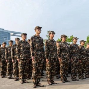 中国石油大学(华东)2021级学生军训启动