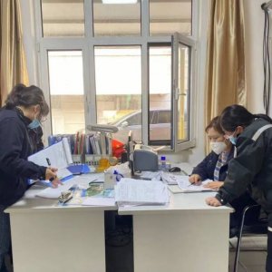 区院前急救质量控制中心到区人民医院健共体张家楼卫生院急救站进行质控检查