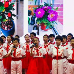 青岛西海岸新区教科院附属实验小学开展红色教育系列活动