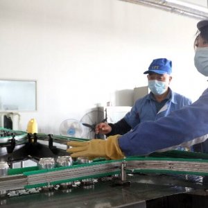 红苹果串起乡村振兴产业链，带给果农好日子