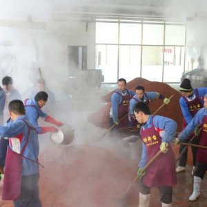 2023年度琅琊台海洋生态酱酒下沙仪式举行