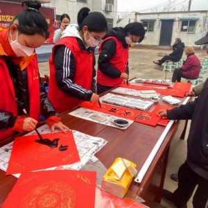 滨海街道青草河社区：邻里欢乐多，社区年味浓