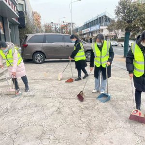 香江路幼儿园：小手拉大手 雷锋精神志愿行