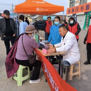 辛安街道黄河中路社区：弘扬雷锋精神 展现志愿风采