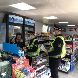 区综合行政执法局古镇口中队：路域环境整治不松懈 营造“畅洁绿美”通行环境