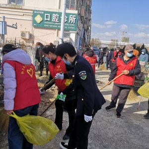 广城社区：学习雷锋好榜样 清理垃圾环境靓