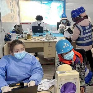 区中心医院：?为建筑业新市民健康体检