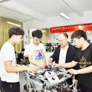 2022年“最美高校辅导员”、山东科技大学教师范俊峰：用爱与智慧当好青春领路人